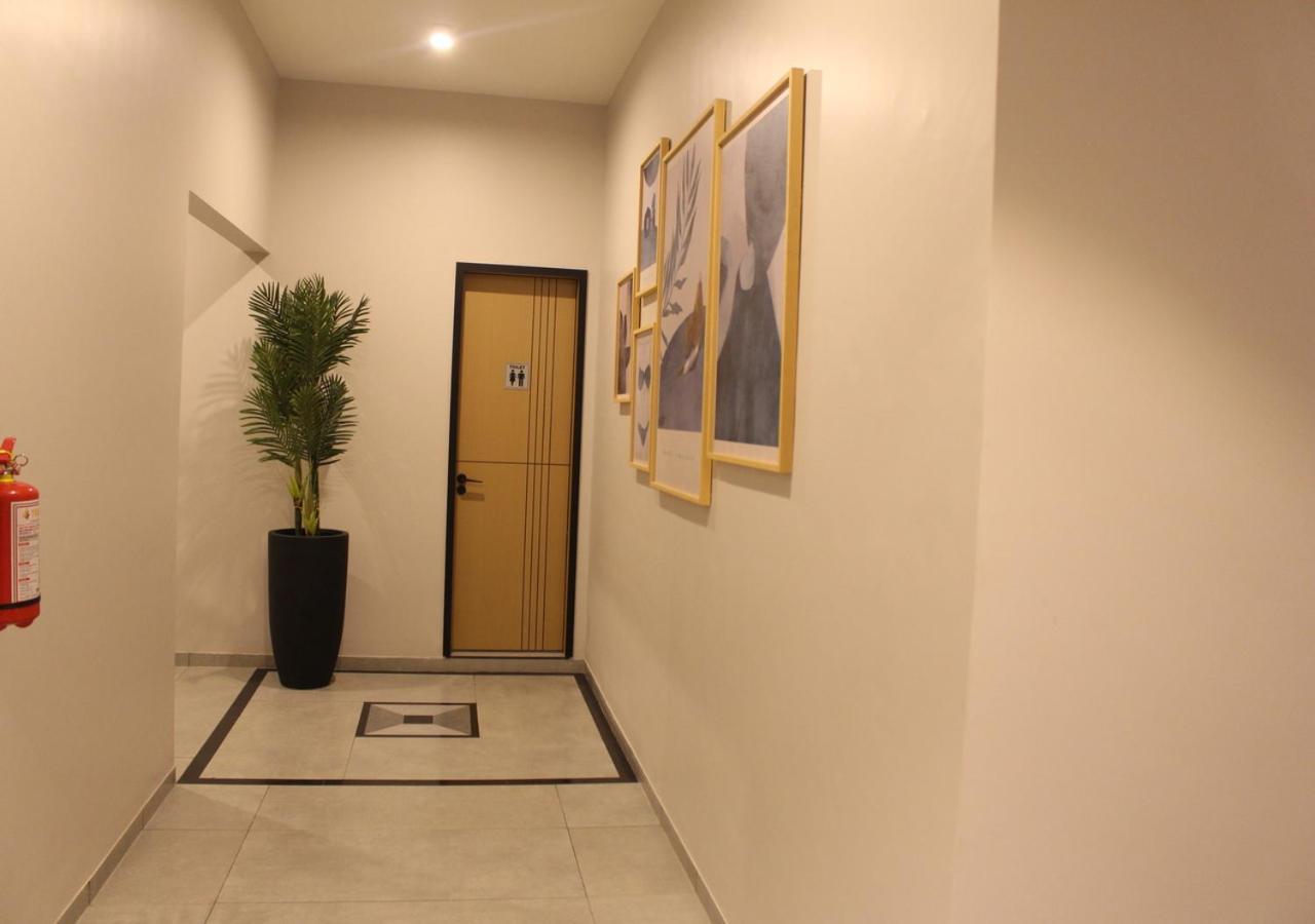 Ixoras Hotel Lemba Kinshasa Luaran gambar