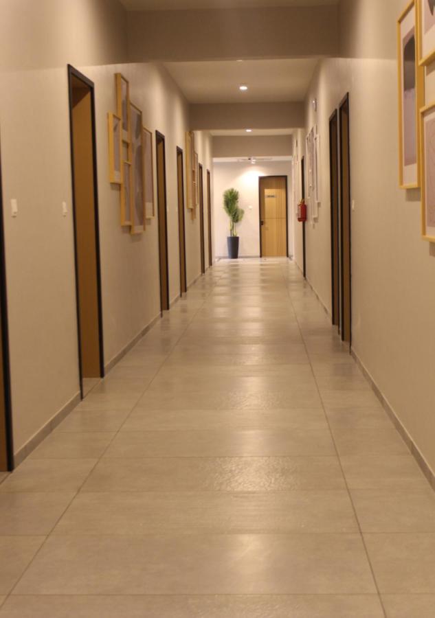 Ixoras Hotel Lemba Kinshasa Luaran gambar