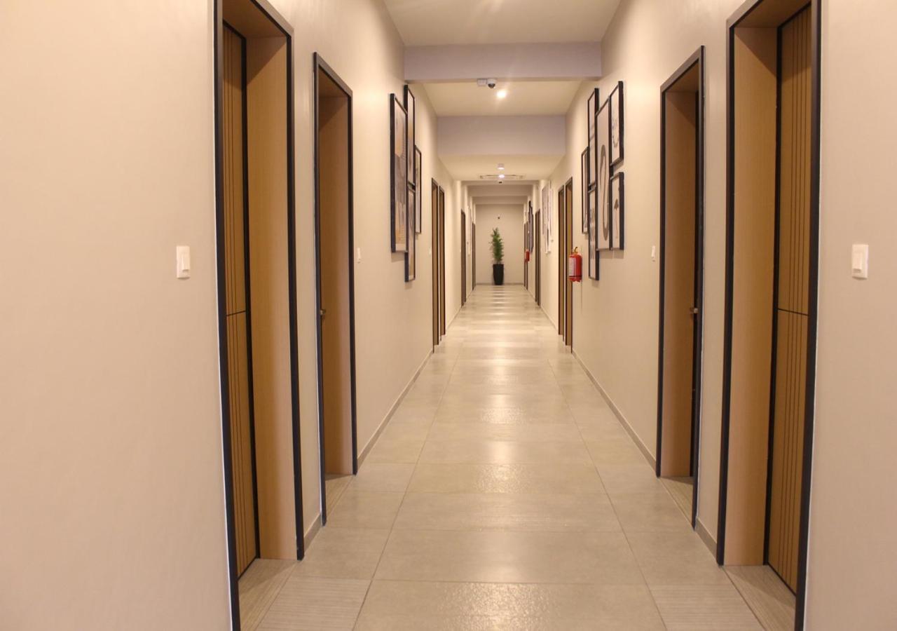 Ixoras Hotel Lemba Kinshasa Luaran gambar