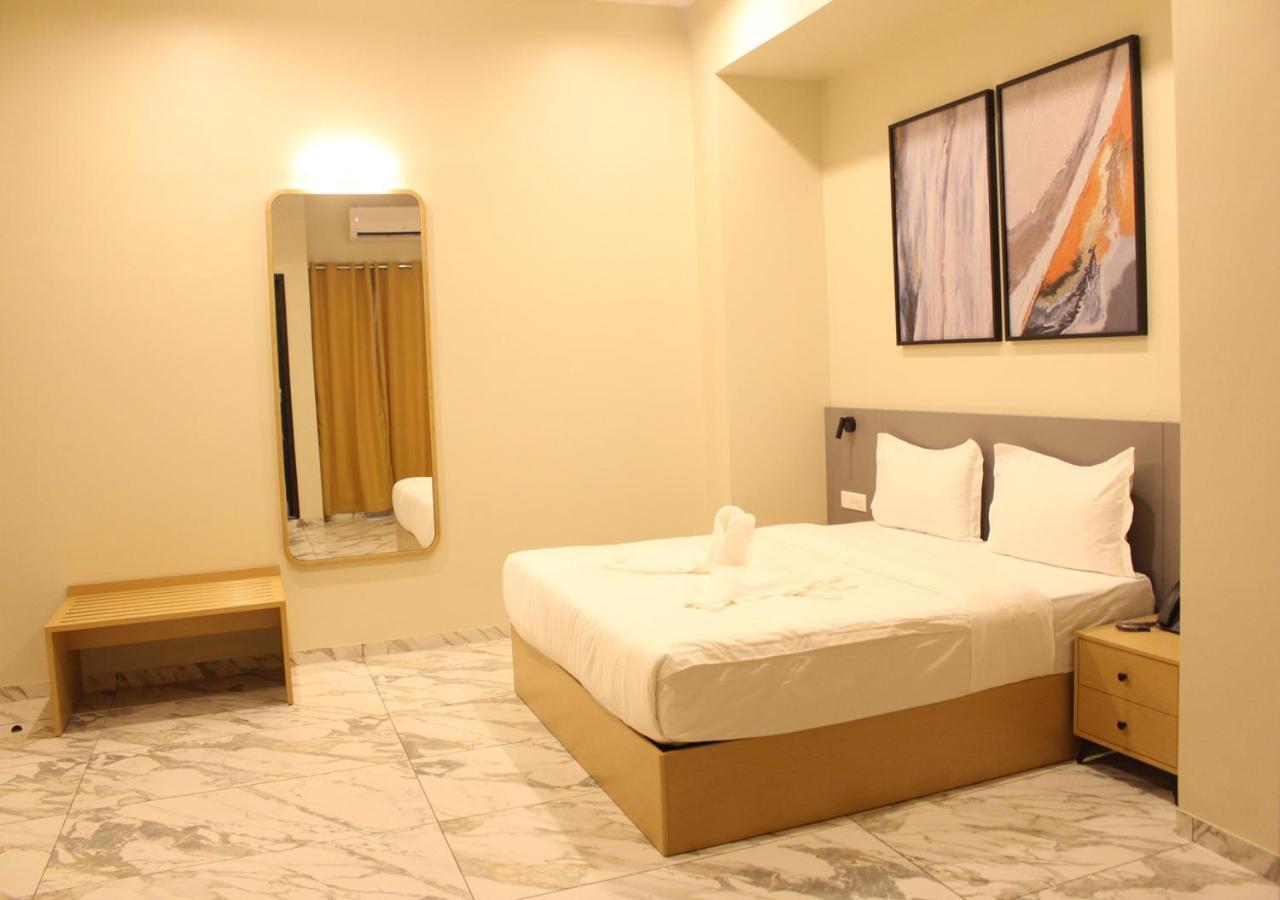 Ixoras Hotel Lemba Kinshasa Luaran gambar