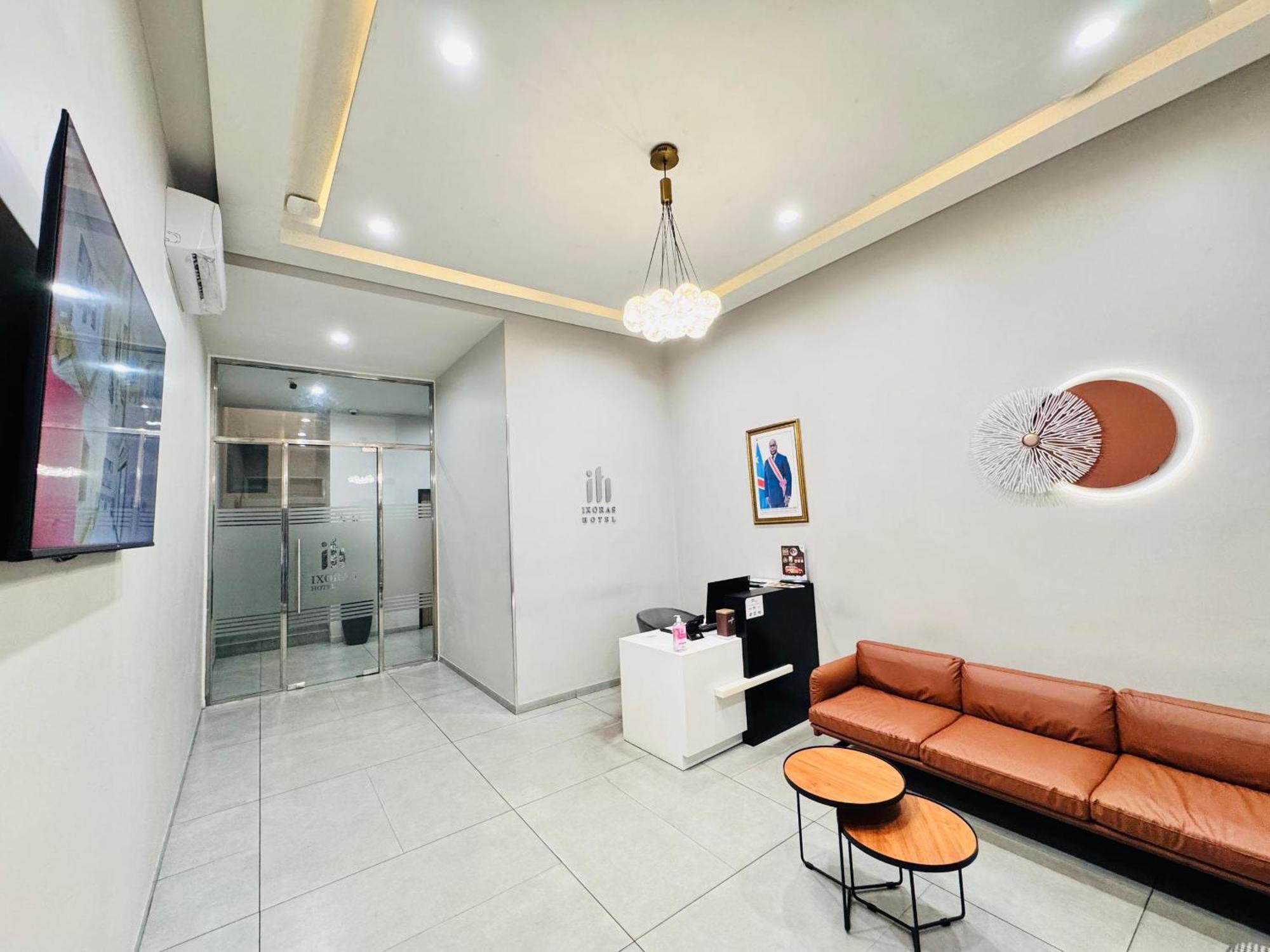 Ixoras Hotel Lemba Kinshasa Luaran gambar